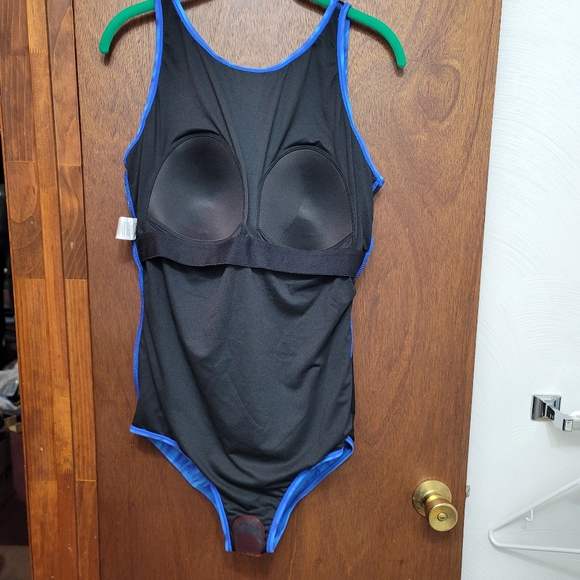 NWOT.  Aquamore One Piece Swimsuit.   Size 18W.  (182) - Picture 8 of 12